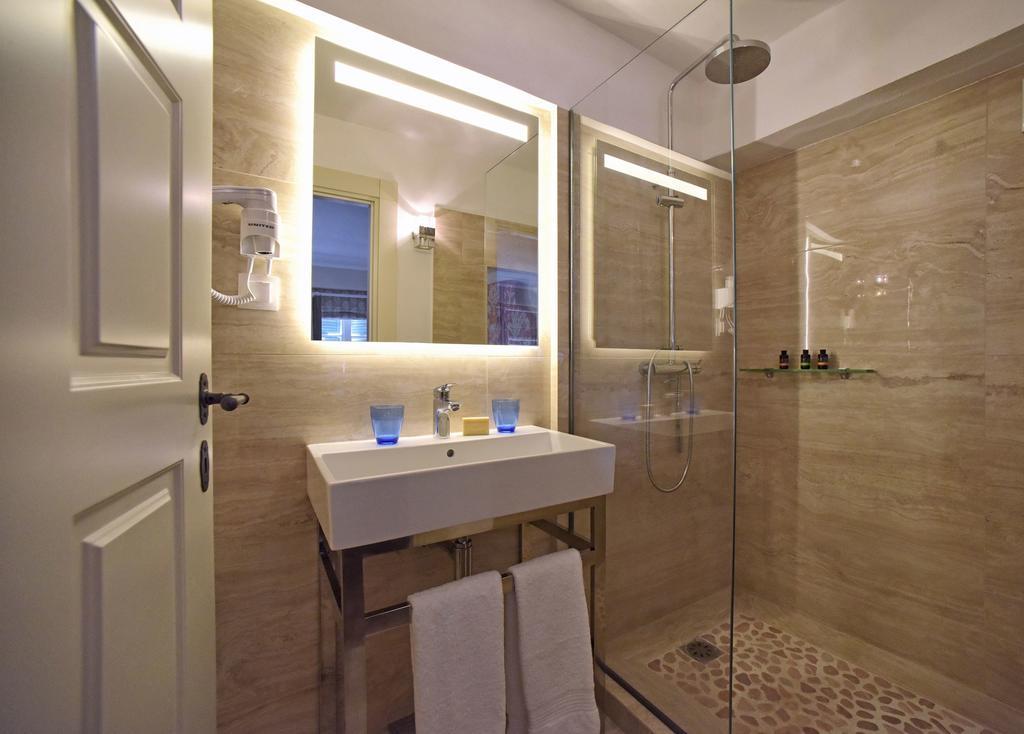 Durrell Liston Suites Corfu  Екстериор снимка